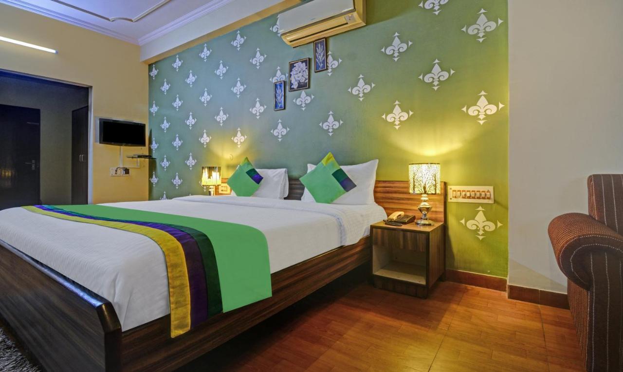 Treebo New Rockwell Vivek Vihar Hotel